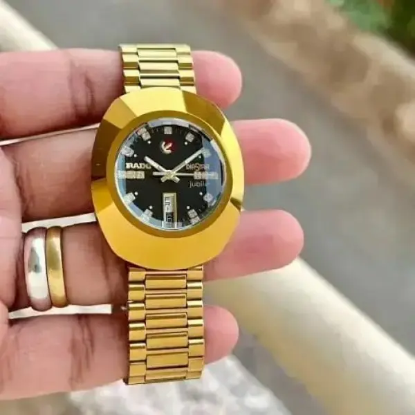 6835d8a84ab500.webp
