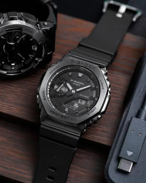 Casio g shock gm2100