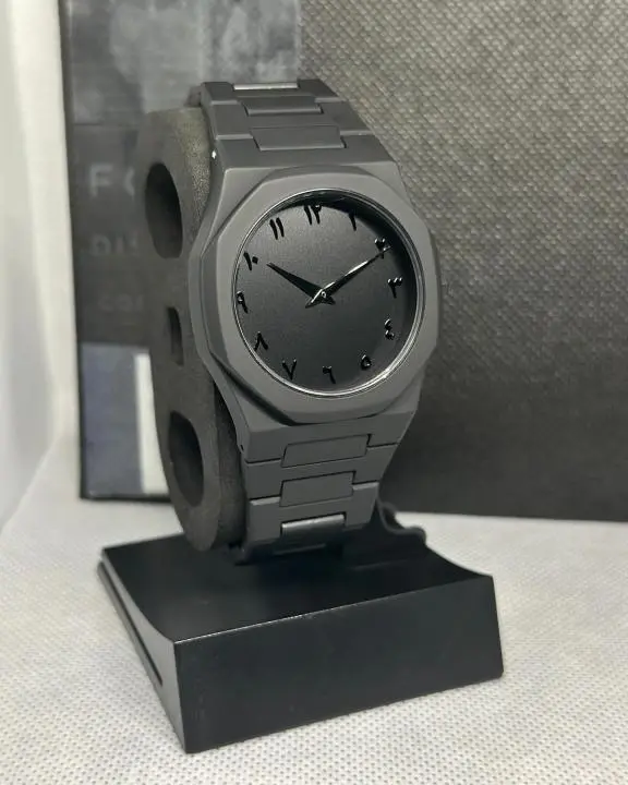 AURA WATCH